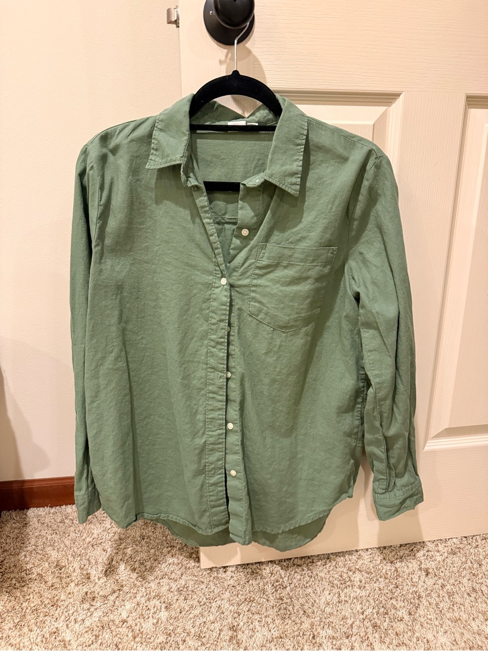 Women’s Gap Linen Blend Casual Button-Up Shirt - Green
